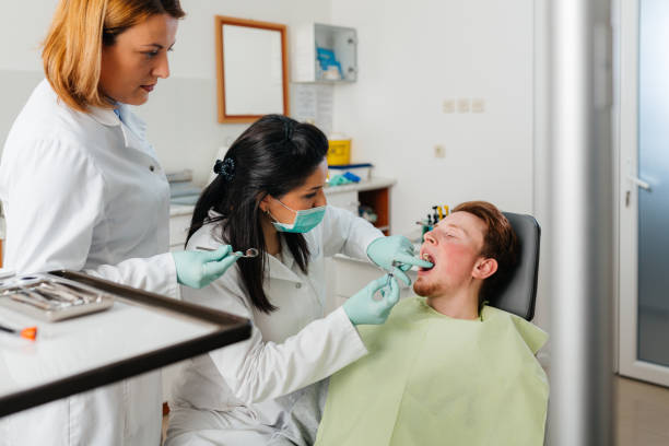 Best Broken or Cracked Tooth Emergency Dentist in Gambier, OH